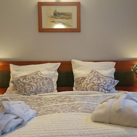 שצ'צ'ין Hotel Rycerski מראה חיצוני תמונה