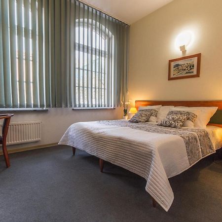 שצ'צ'ין Hotel Rycerski מראה חיצוני תמונה