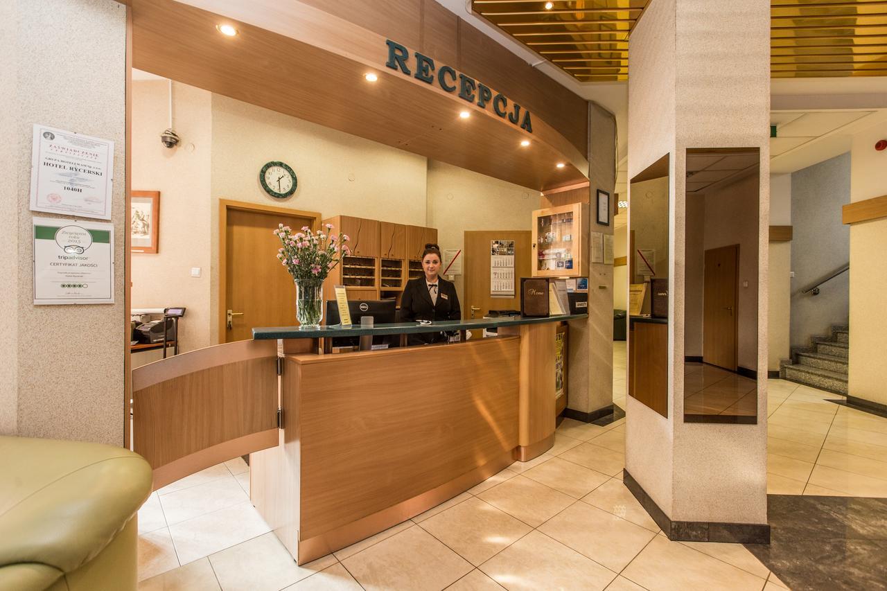 שצ'צ'ין Hotel Rycerski מראה חיצוני תמונה