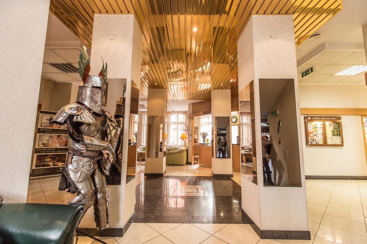 שצ'צ'ין Hotel Rycerski מראה חיצוני תמונה