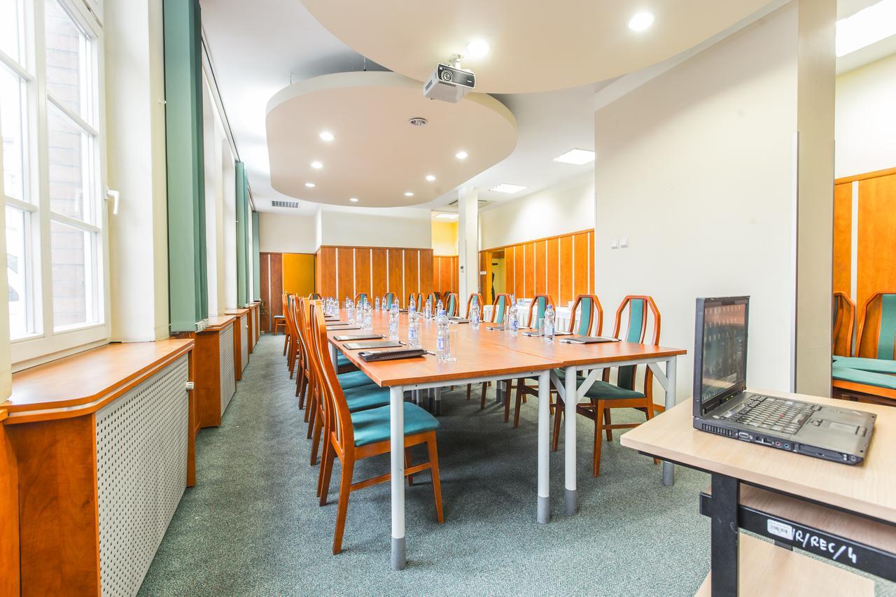 שצ'צ'ין Hotel Rycerski מראה חיצוני תמונה