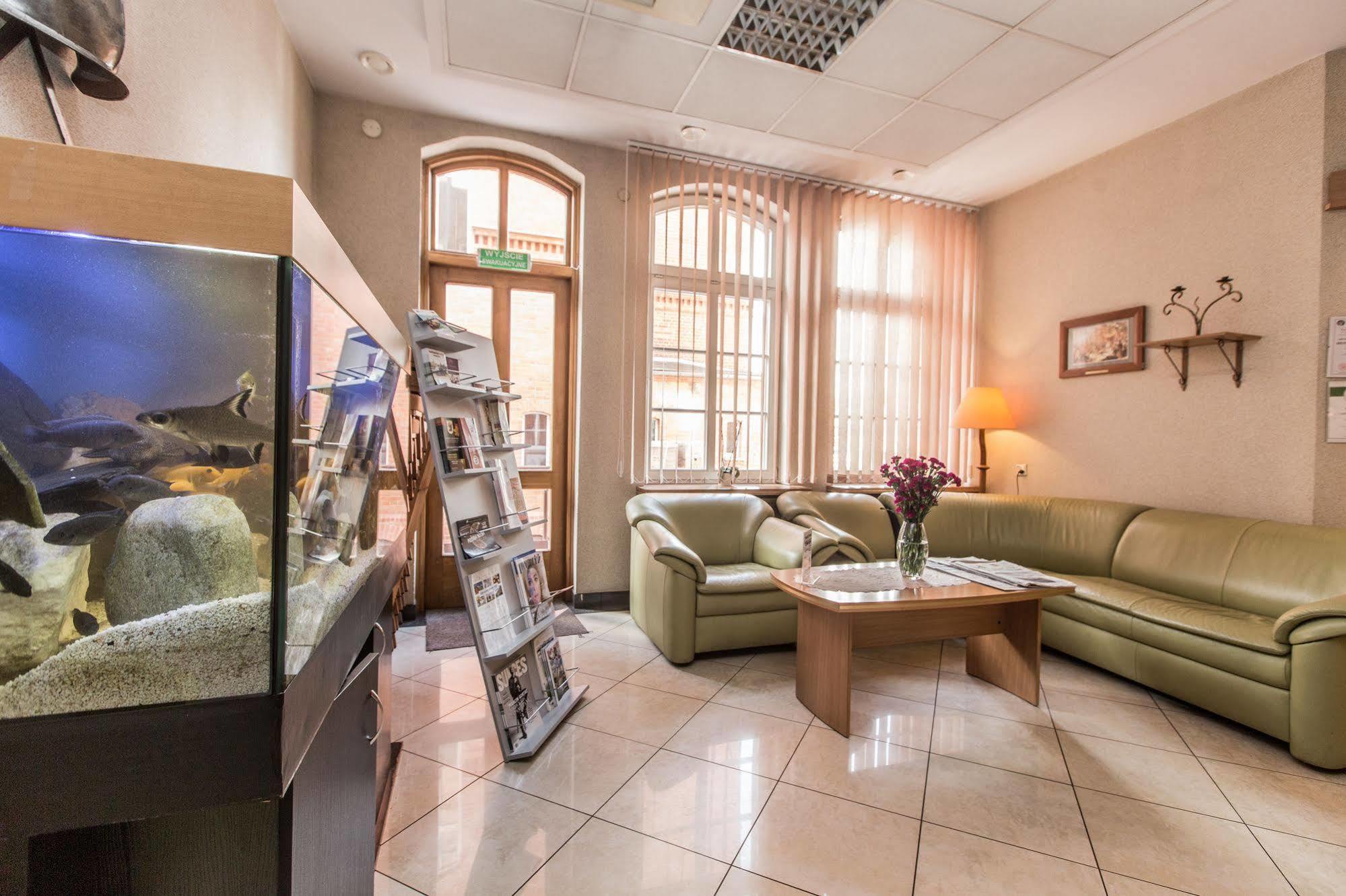 שצ'צ'ין Hotel Rycerski מראה חיצוני תמונה