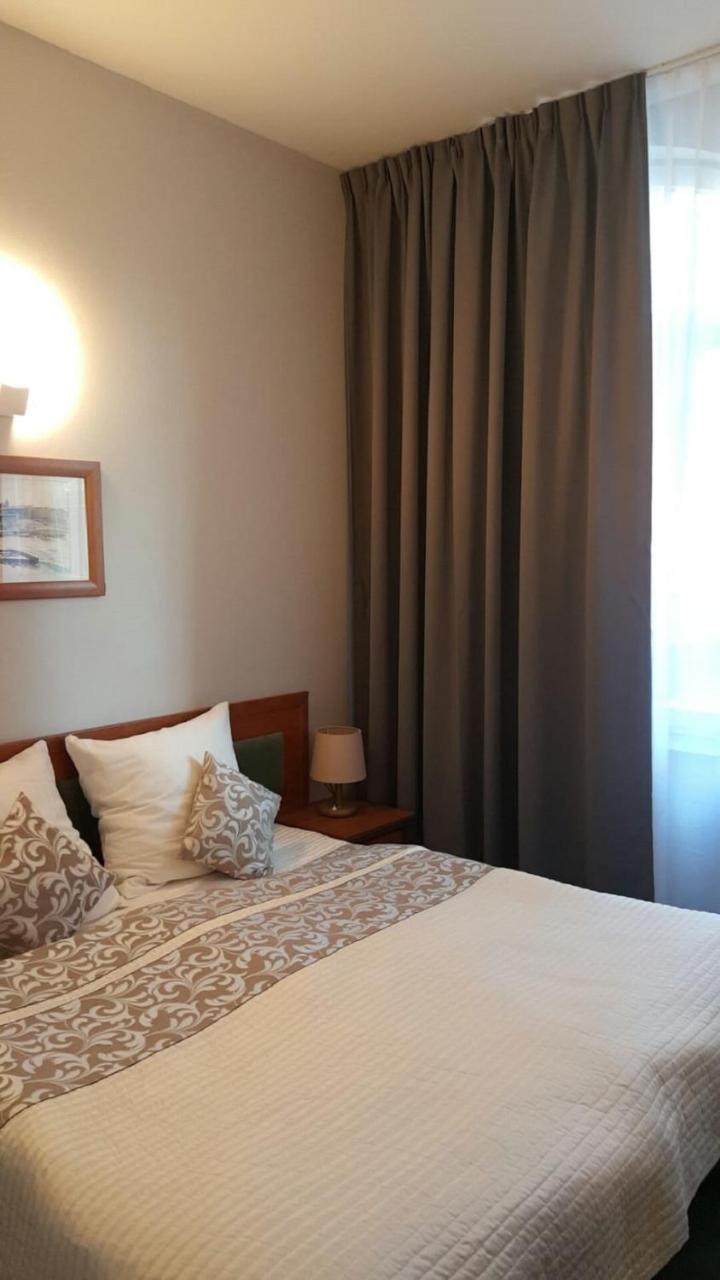 שצ'צ'ין Hotel Rycerski מראה חיצוני תמונה