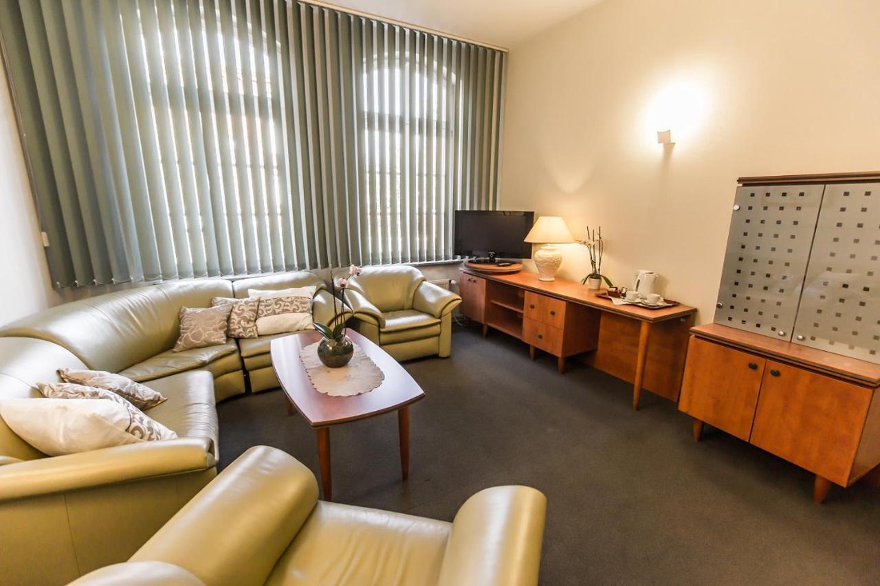 שצ'צ'ין Hotel Rycerski מראה חיצוני תמונה