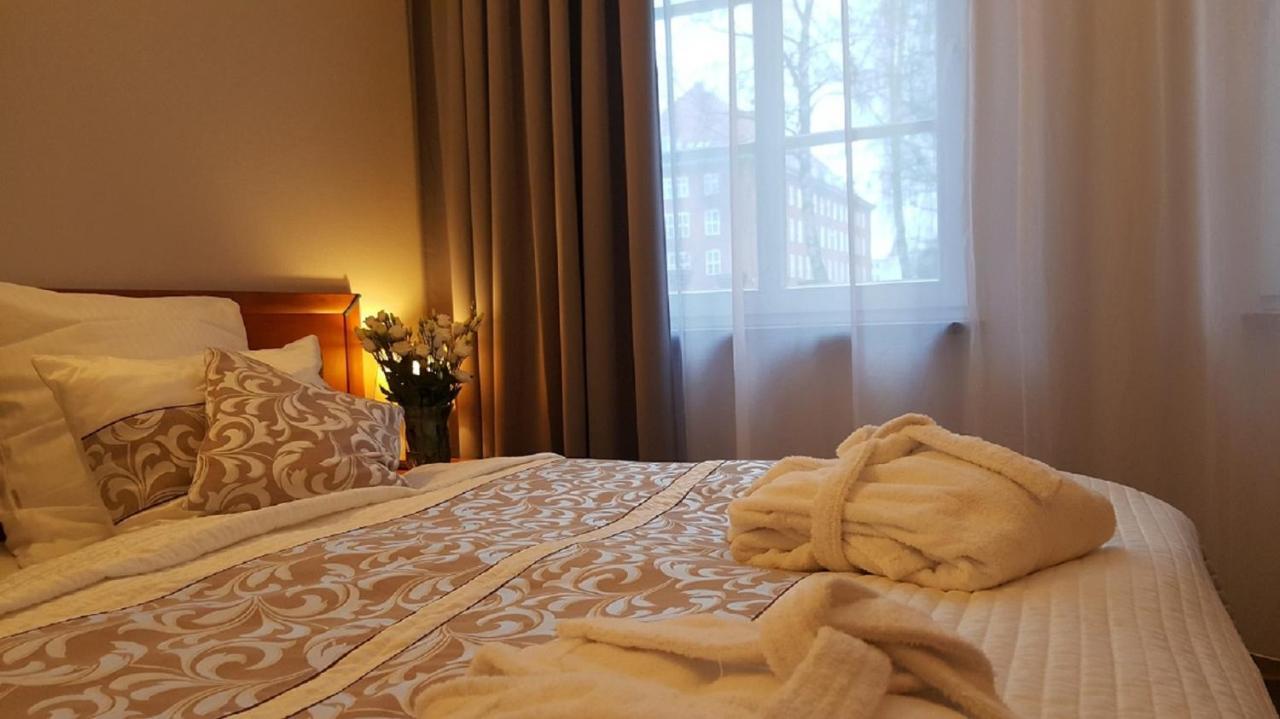 שצ'צ'ין Hotel Rycerski מראה חיצוני תמונה