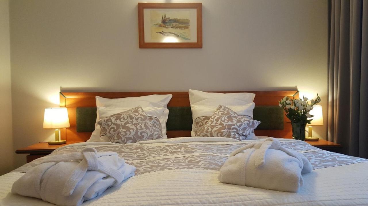 שצ'צ'ין Hotel Rycerski מראה חיצוני תמונה